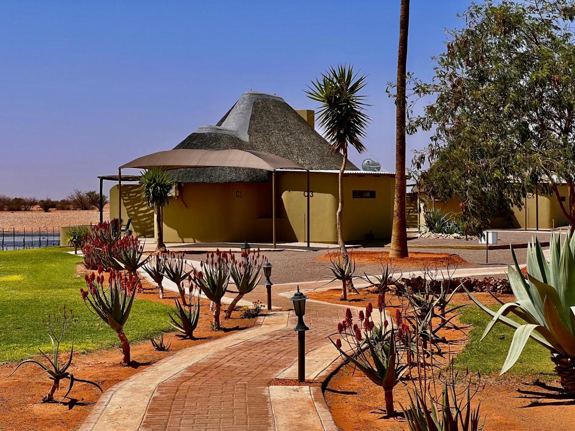 Lapa Lange Game Lodge Mariental Ngoại thất bức ảnh